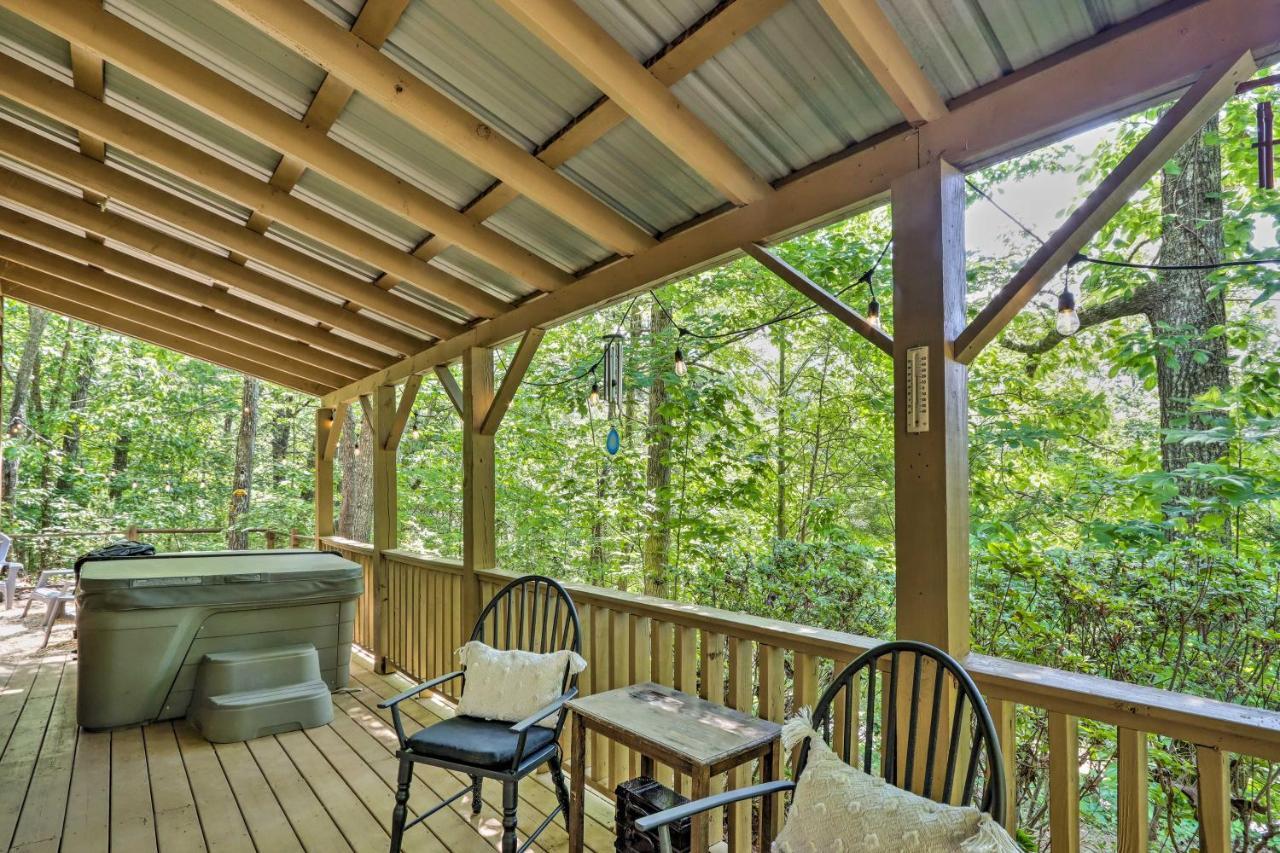 Bumblebee Cottage Murphy Retreat With Hot Tub Salem المظهر الخارجي الصورة