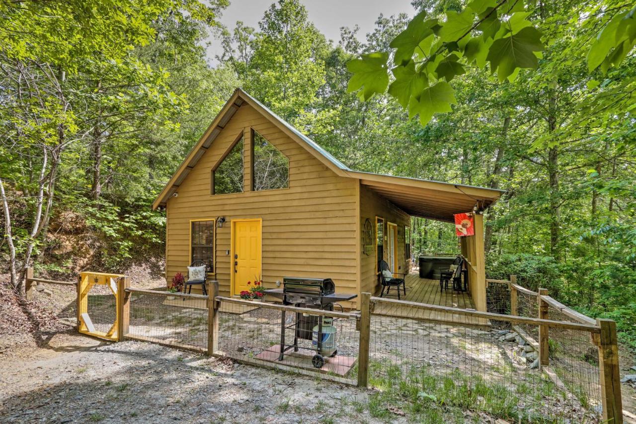 Bumblebee Cottage Murphy Retreat With Hot Tub Salem المظهر الخارجي الصورة