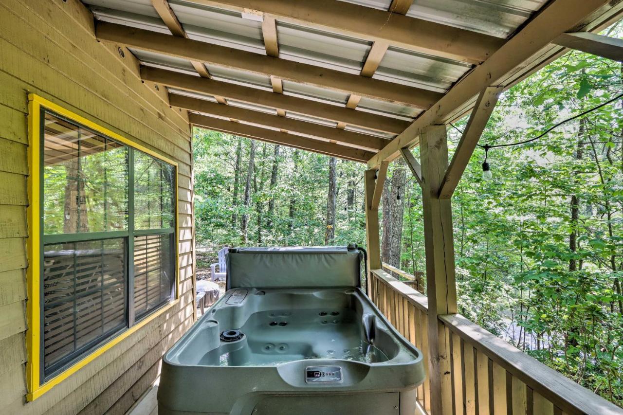 Bumblebee Cottage Murphy Retreat With Hot Tub Salem المظهر الخارجي الصورة